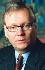 Metallin tutkimusp��llikk� Eero Hovi. Foto: PEKKA ELOMAA