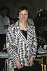 Petmo-hankkeen vetjn Auli Korhosen mielest tyyhteisn perehdyttminen maahanmuuttajien kulttuuriin on yht trke kuin maahanmuuttajien tutustuttaminen tykulttuuriin. Foto. AINO PIETARINEN