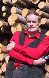Puuliiton aluetoimitsija Erkki Hast. Foto: AINO PIETARINEN