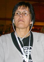 PAMin Inkeri Sepp�l� piti mielenosoitusta k�yhyyden poistamiseksi t�rke�n�. H�nen mielest��n ay-liikkeen pit�� n�ky� kaduilla, netti yksin ei riit�. Foto: HILKKA JUKARAINEN