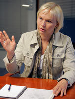 Esteett�myys lis�� kaikkien tasa-arvoa ja mahdollisuutta olla ty�el�m�ss�. Tehd� ty�st� ihmiselle sopivaksi on suuri haaste, sanoo Ty�terveyslaitoksen dosentti Nina Nevala. Foto: PATRIK LINDSTR�M