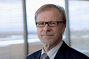 Jukka Noposen mielest� Suomella on hyv�t mahdollisuudet nousta ymp�rist�teknologian huippumaaksi.  Foto: PATRIK LINDSTR�M