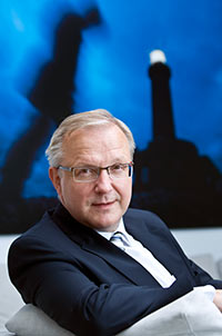 Nyt on varmistettava orastavan kasvun jatkuminen ja tyllisyyden koheneminen, Olli Rehn sanoo. Foto. JUHA ROININEN
