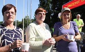 Terttu Ahlgren, Mirja Uusilehto ja Marja-Leena M�ntym�ki. Kuva: Arto Jokela