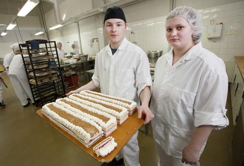 Turun Ammatti-instituutin Aninkaisten koulutalon opiskelijoita. Kuva: Robert Seger