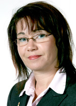 Eri kulttuureihin on hyv� suhtautua uteliaasti, Eija Paananen kannustaa luottamushenkil�it�. Kuva: Tuulikki Holopainen